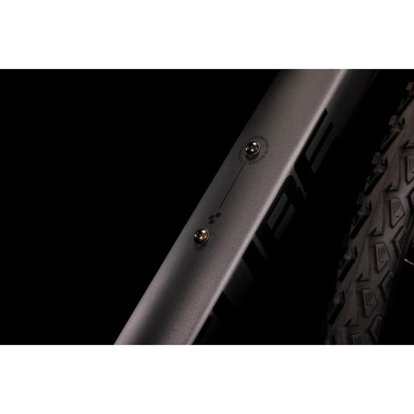 Cube Nature Hybrid Bike Graphite/Black