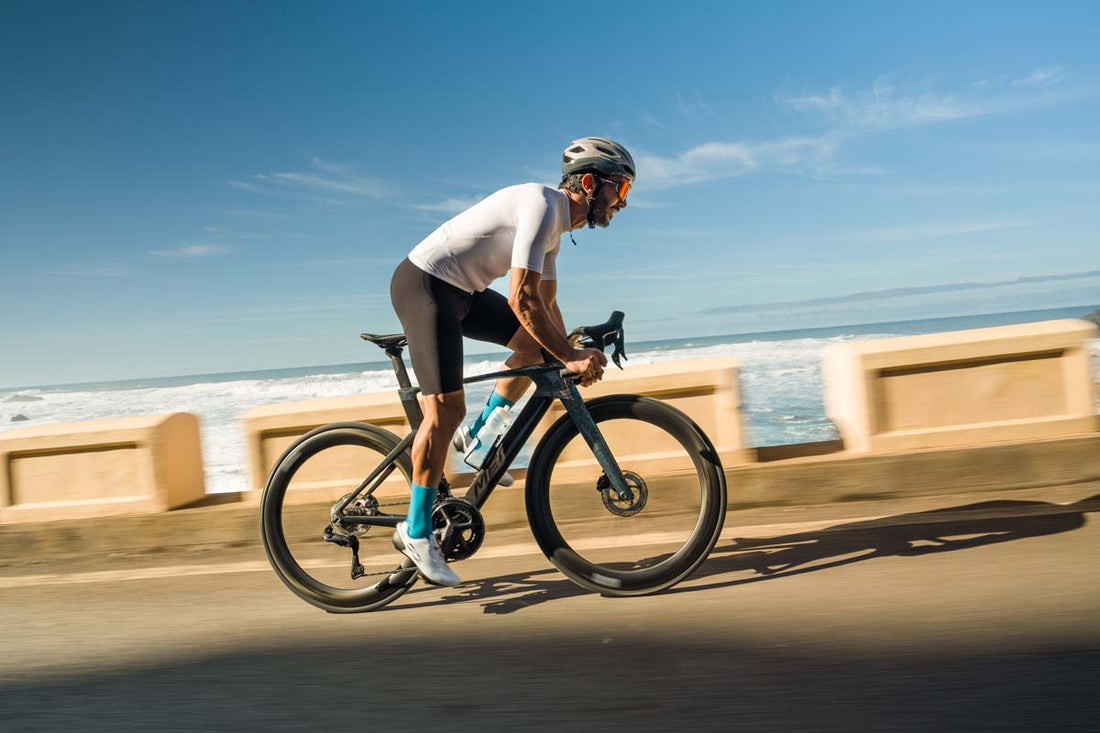 MERIDA Road bike. Aerodynamic Road bike. MERIDA REACTO. Best Road bike near me. Photography Credit Bopicture