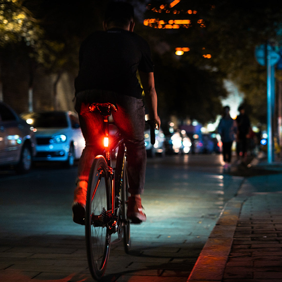 Top Must-Have Accessories for Commuting Cyclists