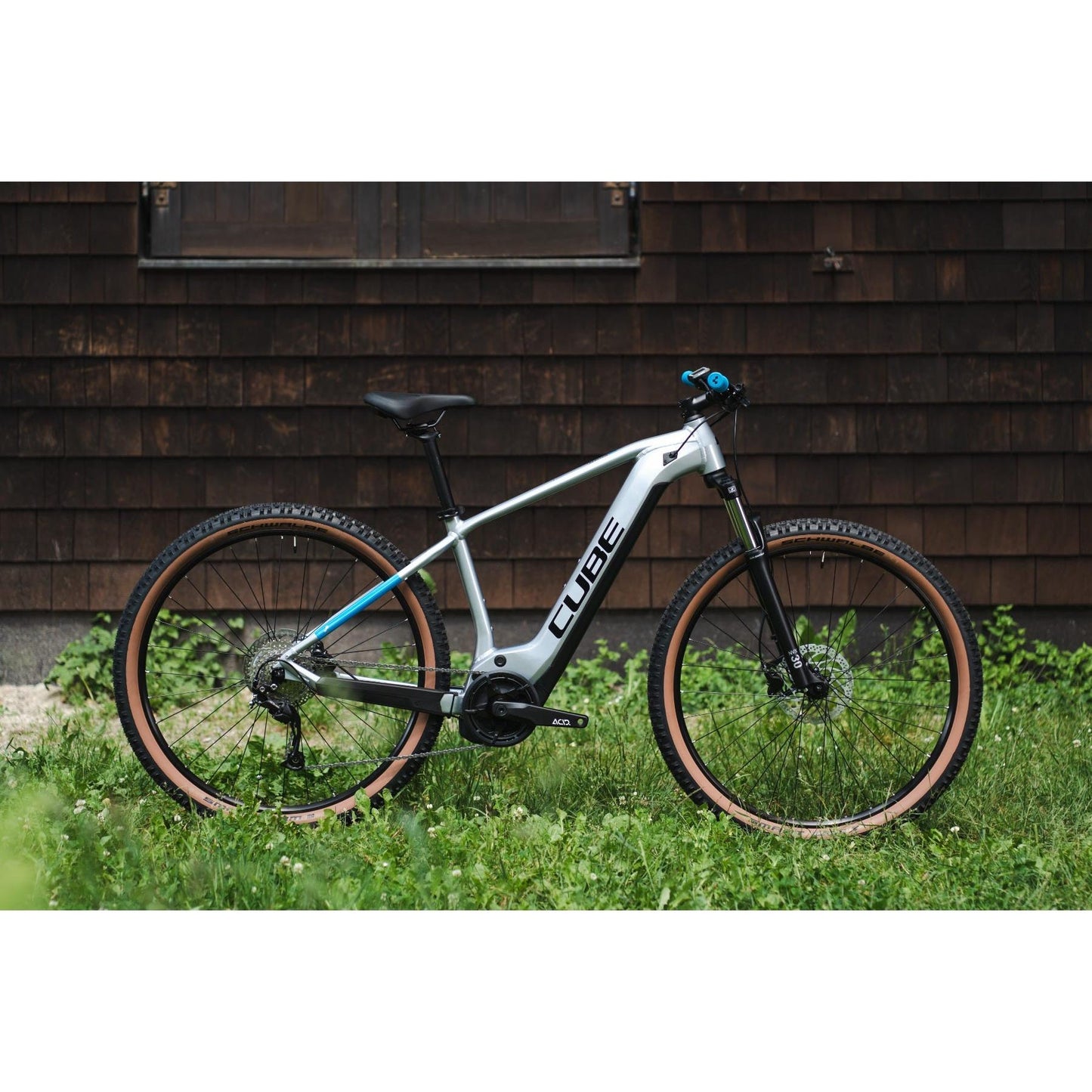 Cube Reaction Hybrid Performance 625 Electric Hardtail Mountain Bike Polar Silver 'n' Blue