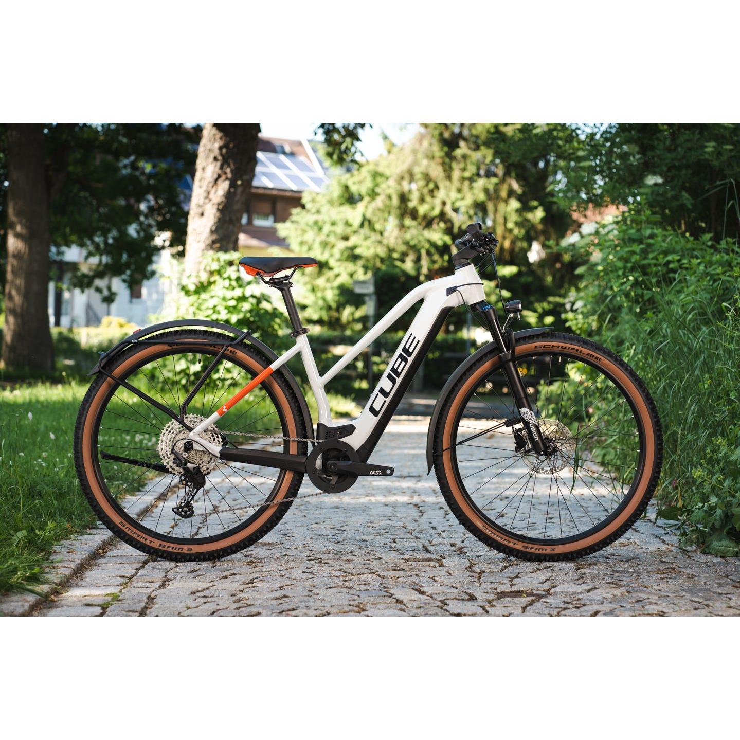 Cube Reaction Hybrid Pro 625 Allroad Trapeze Electric Hardtail Mountain Bike Grey 'n' Red