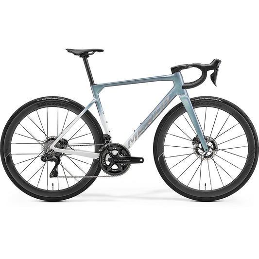 Merida Scultura Team Road Race Bike White Fade Blue/Green