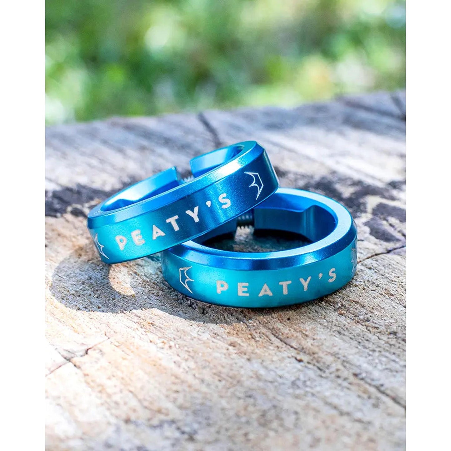 Peaty's Monarch Lock On Grips Lockring Set Turquoise