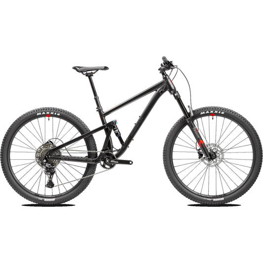 Silverback SE Series 11 Enduro Bike 29'' Stealth Black