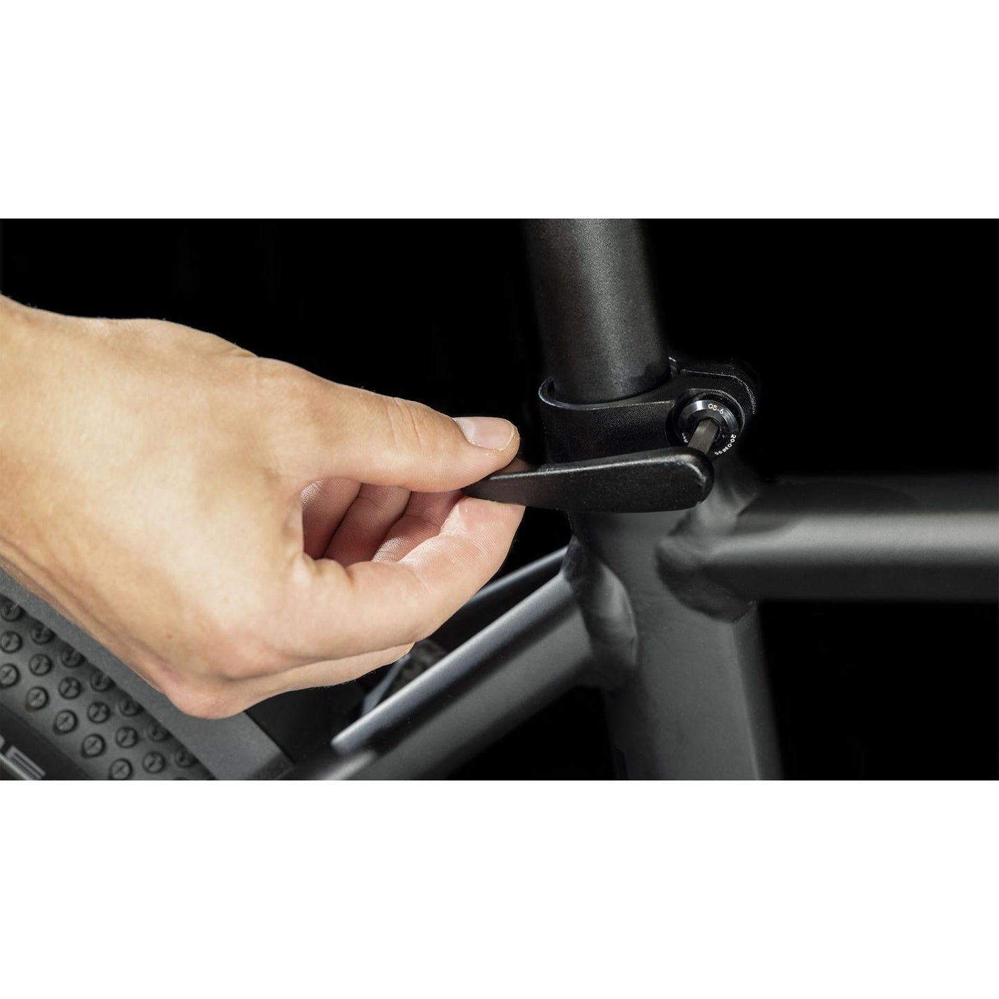 Cube Nuride Hybrid Pro 625 Allroad Electric Hybrid Bike Black n Metal